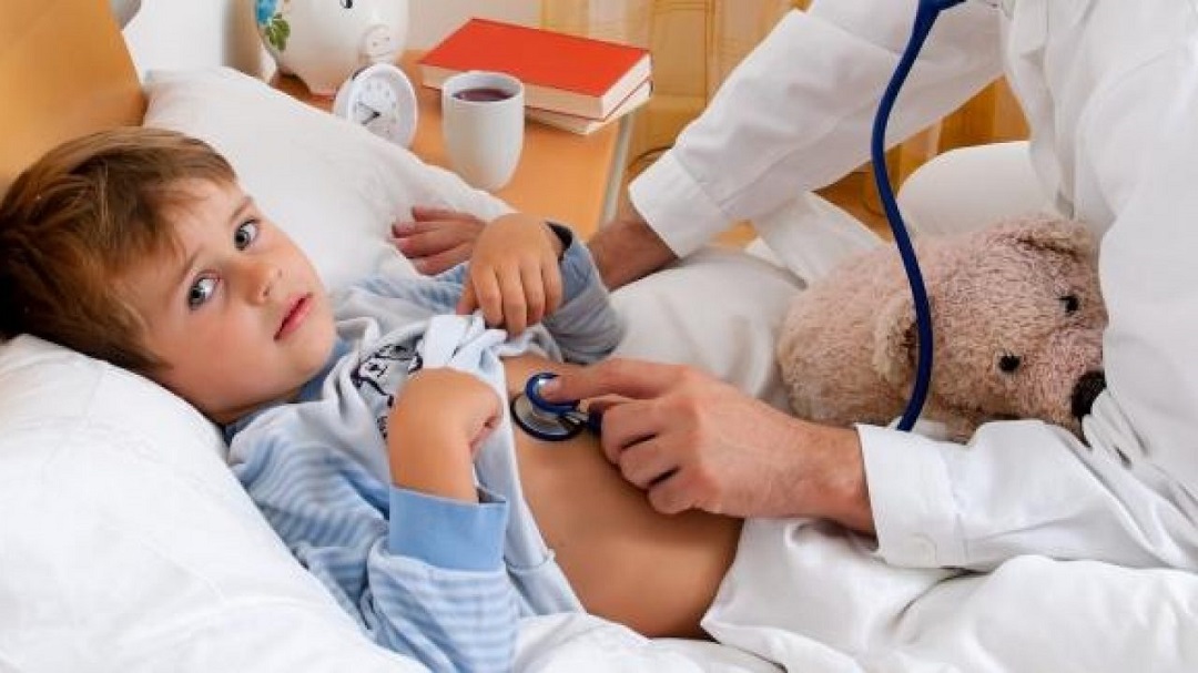 Trẻ bị nhiễm khuẩn đường ruột nguyên nhân do đâu?