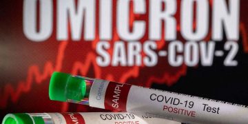 Các tác động của Biến thể Omicron trên con người